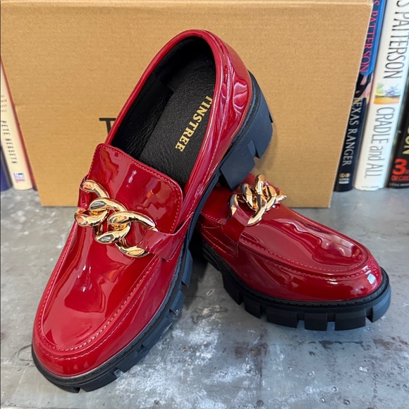 Tinstree Glossy Red Loafers with Gold Chain; S-9 (NIB) - Picture 5 of 5